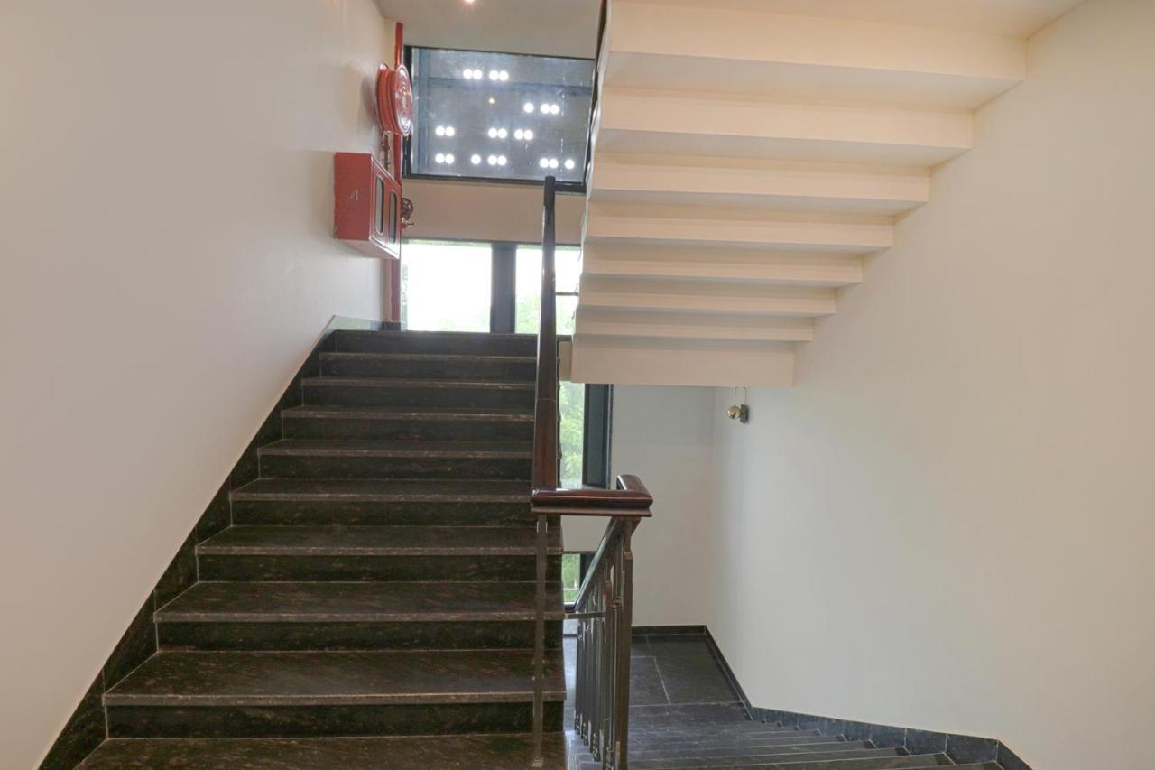 Fabhotel Prime Shanit Δελχί Εξωτερικό φωτογραφία