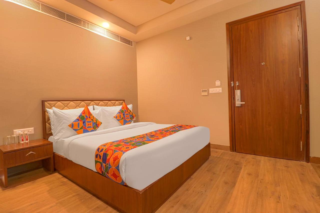 Fabhotel Prime Shanit Δελχί Εξωτερικό φωτογραφία