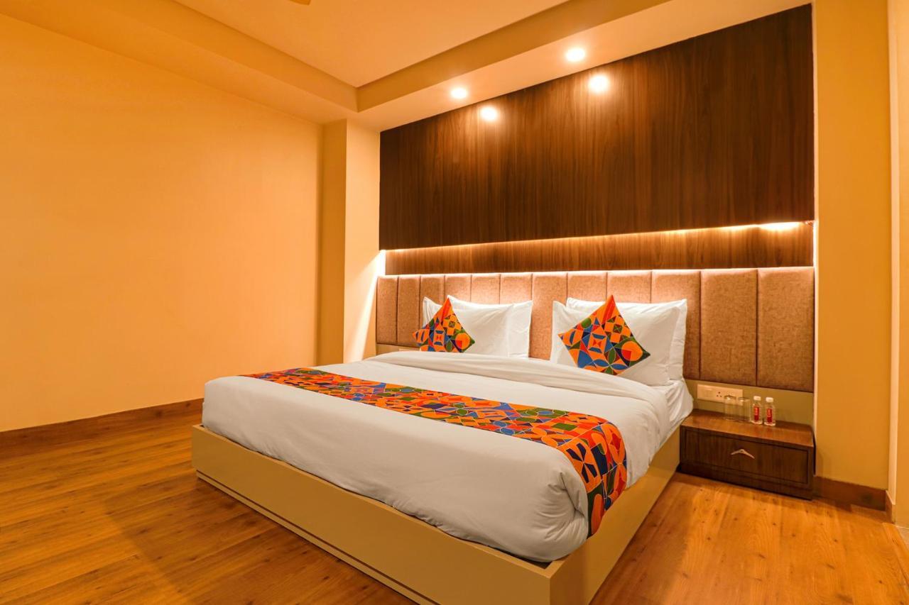 Fabhotel Prime Shanit Δελχί Εξωτερικό φωτογραφία