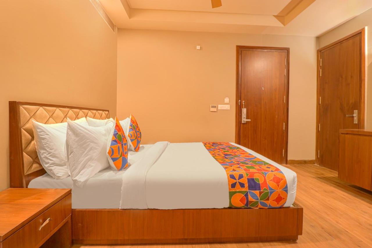 Fabhotel Prime Shanit Δελχί Εξωτερικό φωτογραφία